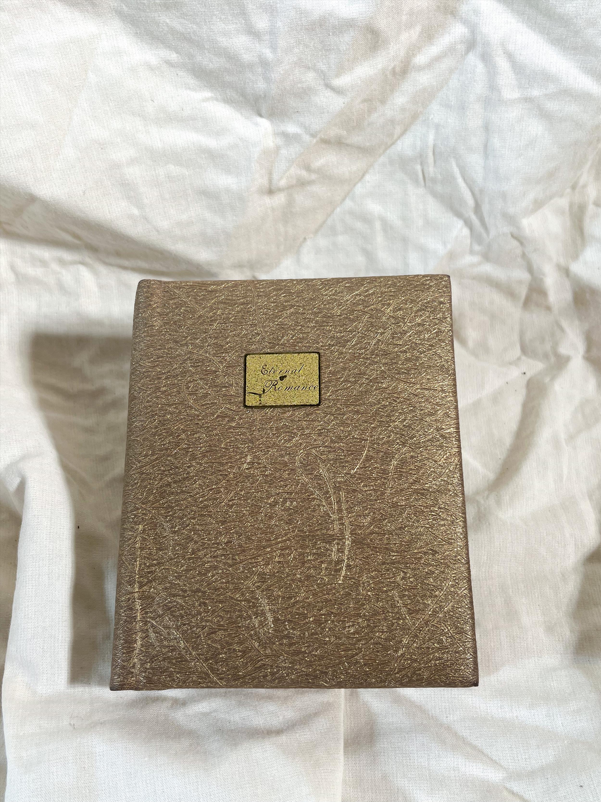 輕巧可愛且方便攜帶的相本